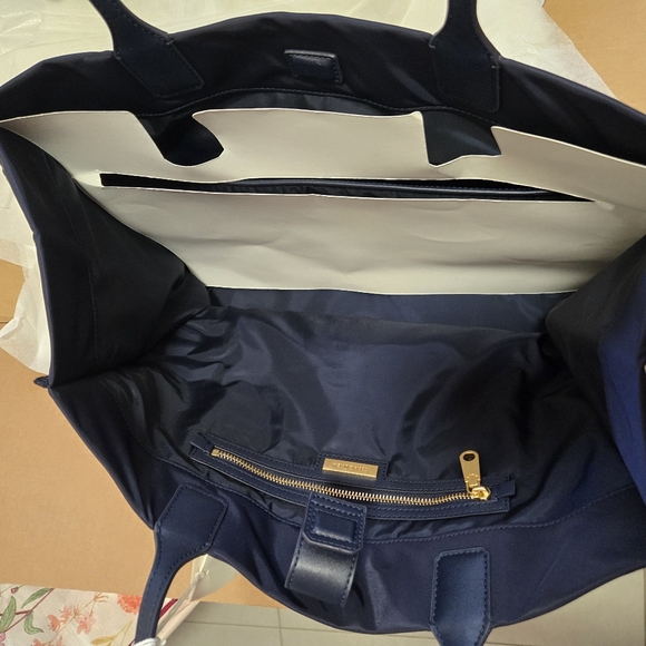 Brand new Tory Burch Navy Ella Tote - Picture 7 of 12